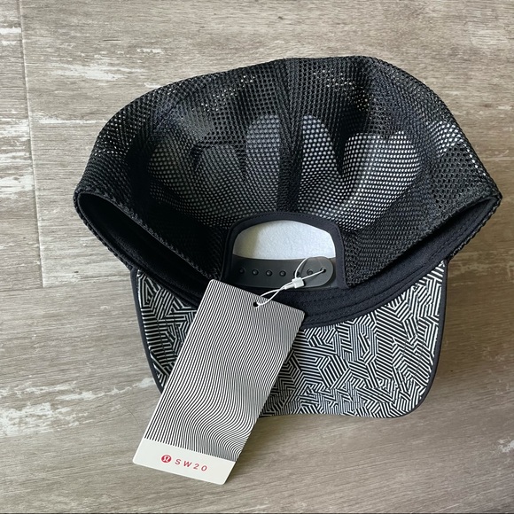 M/L Lululemon Seawheeze Hat - Picture 6 of 7